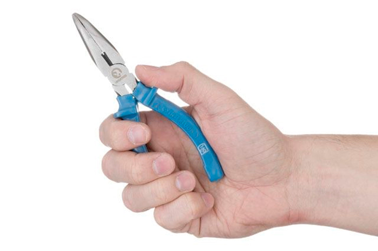 Щипцы удлиненные изогнутые Intertool - 160 мм American type