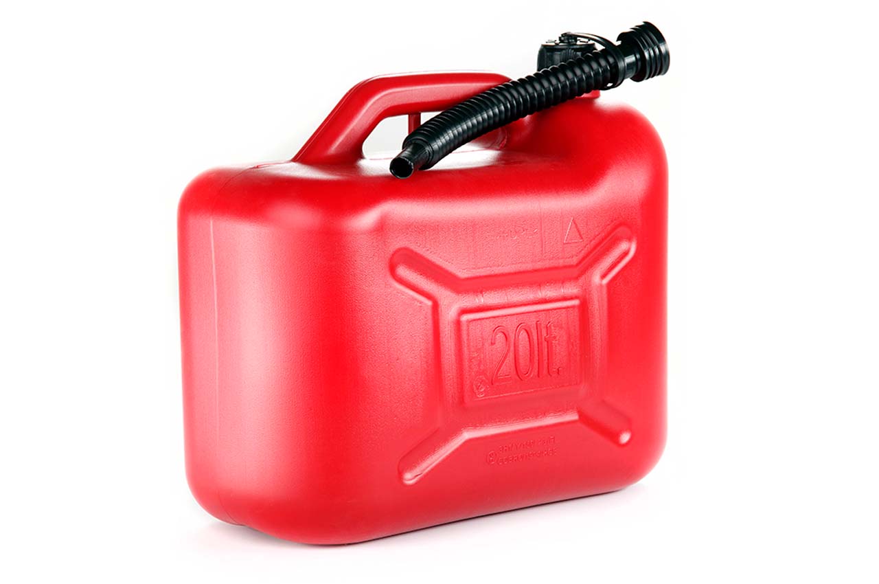 Канистра пластиковая Сила - 20л с лейкой