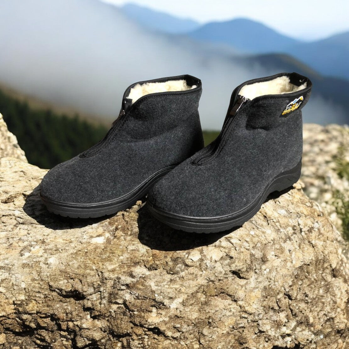 Черевики чоловічі утеплені на застібці 41 розмір, повстяні бурки, домашні чоловічі валянки. Колір: сірий