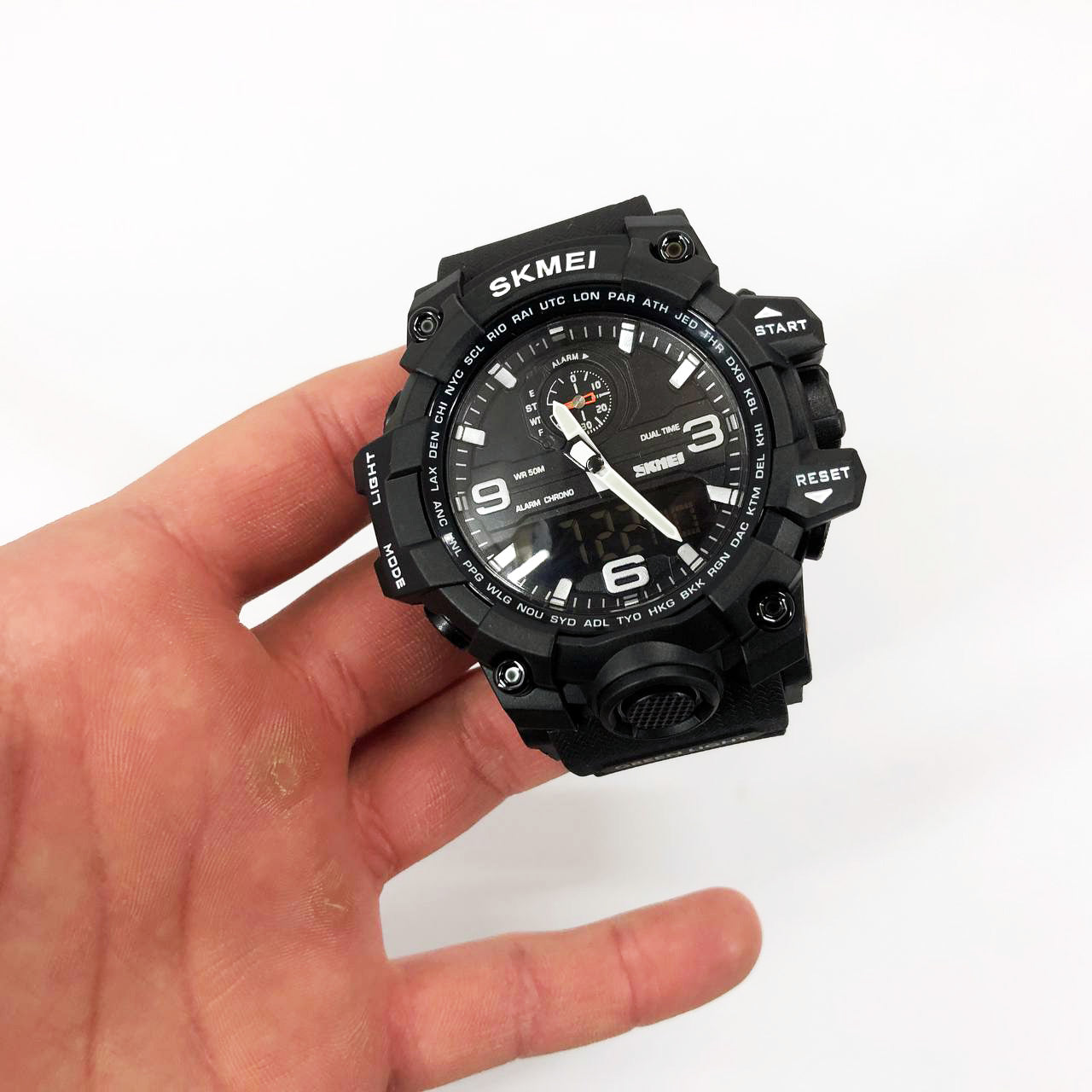 Часы наручные мужские SKMEI 1586BK BLACK, водонепроницаемые мужские часы, часы спортивные. Цвет: черный