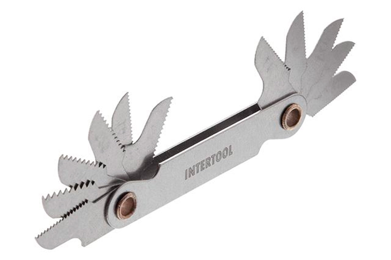 Набір мітчиків та плашок Intertool - 32 од. Pro