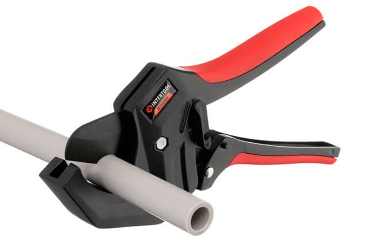Труборез для пластиковых труб Intertool - 0-42 мм Storm