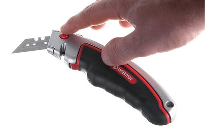 Нож Intertool - трапециевидный, металлический, прорезиненный