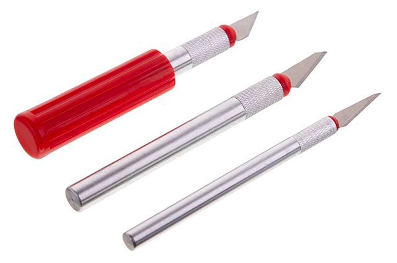 Набір скальпелів Intertool – 13 од.