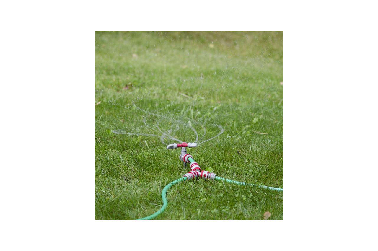 Дождеватель Intertool - круговой на костыле