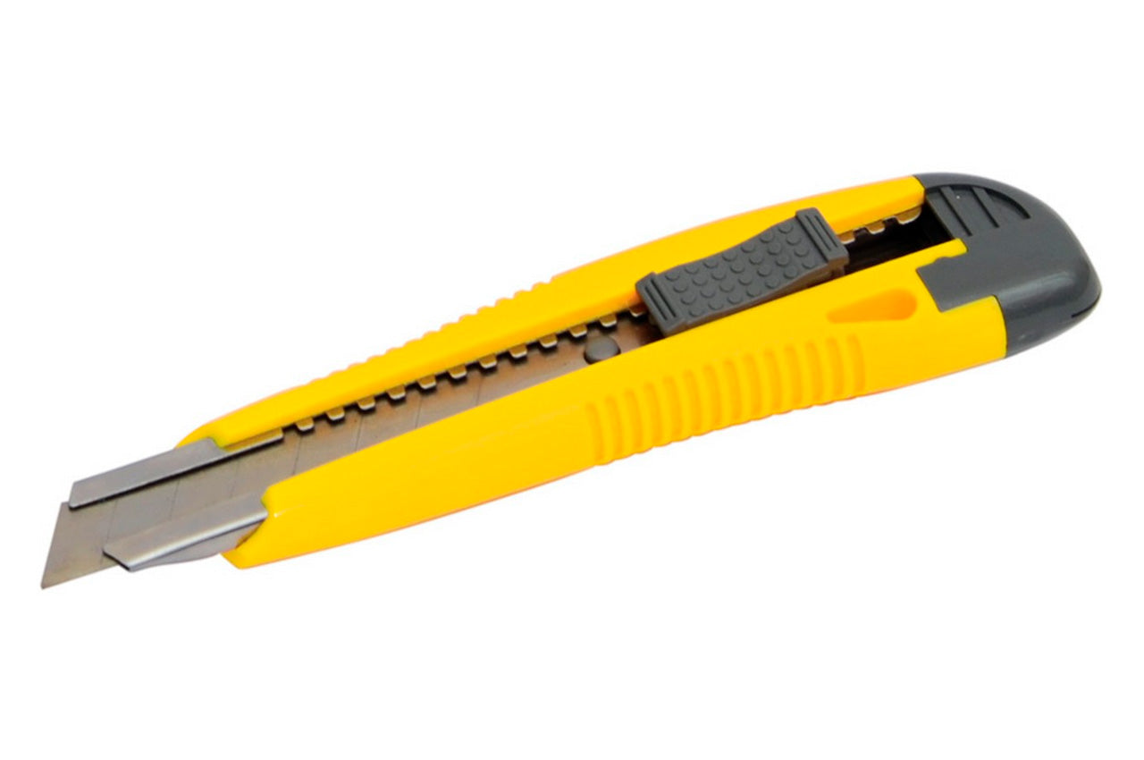 Нож Mastertool - 18 мм усиленный + 2 лезвия