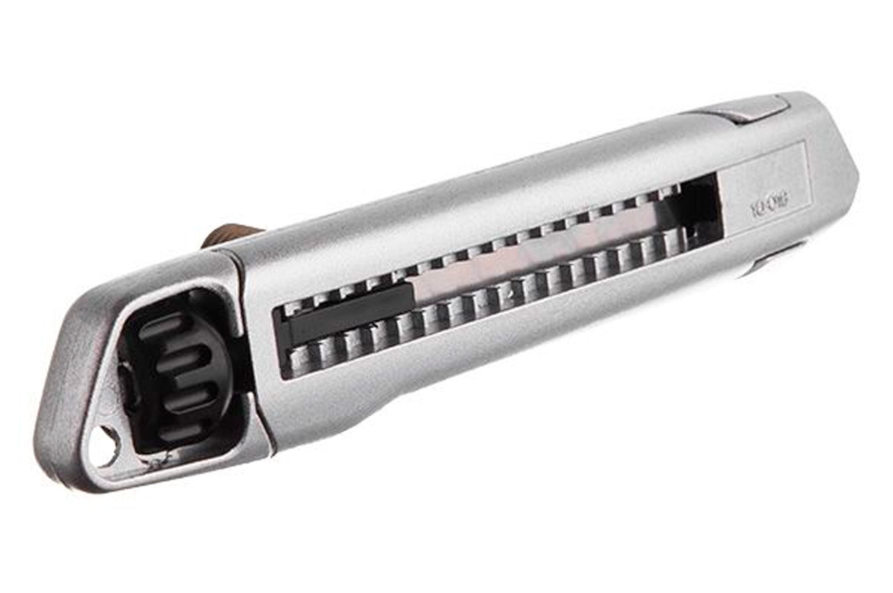 Нож Intertool - 18 мм двойной фиксатор, металлический