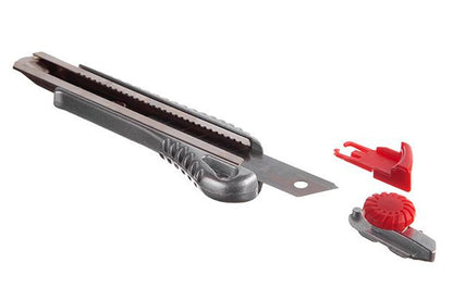 Нож Intertool - 18 мм винтовой, противоскользящий