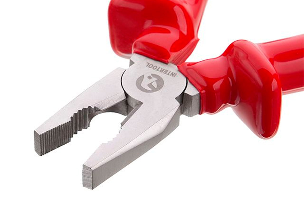 Плоскогубцы Intertool - 160 мм 1000 В