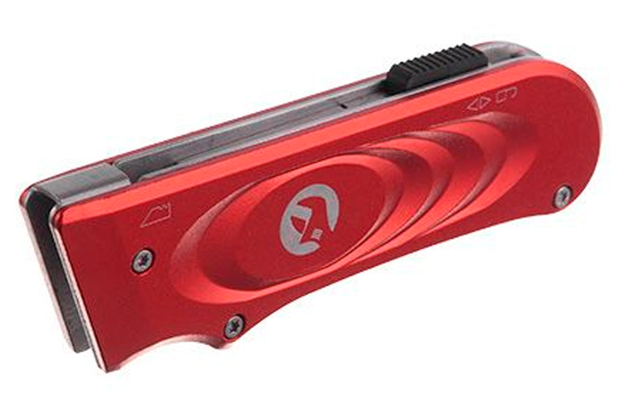 Нож Intertool - трапециевидный, металлический + 5 лезвий