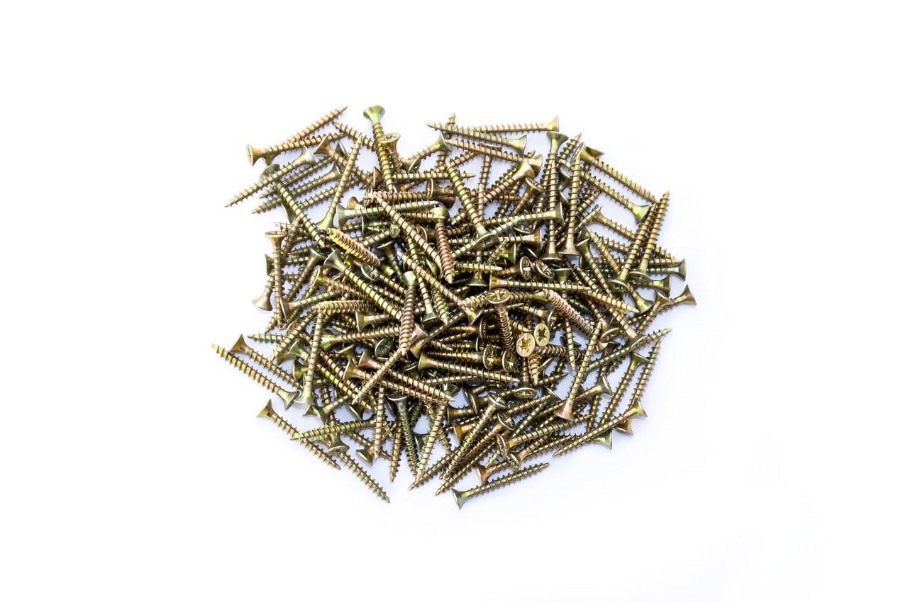 Саморез универсальный Apro - 3,5 x 30 мм (200 шт.)