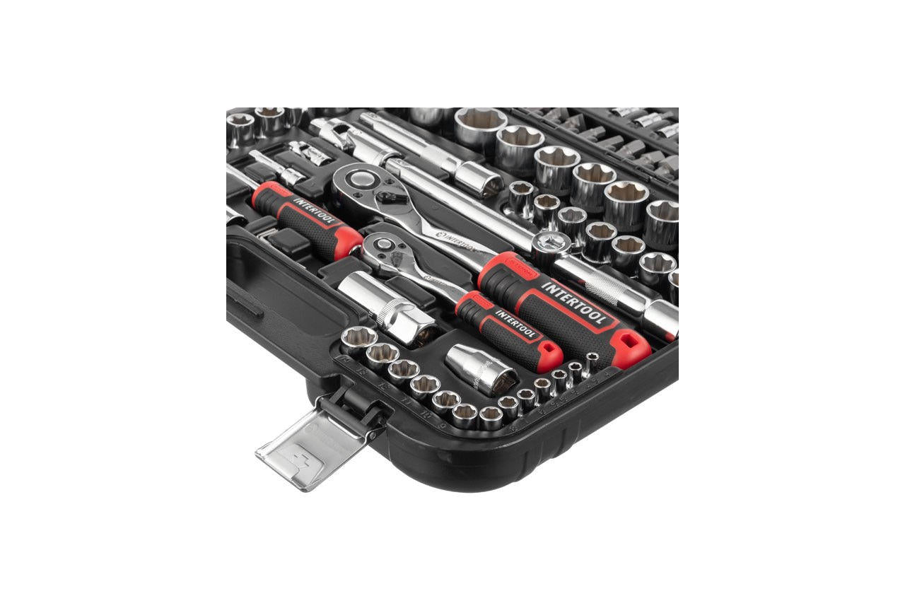 Набор инструмента Intertool - 1/4" x 1/2" 110 ед. Storm