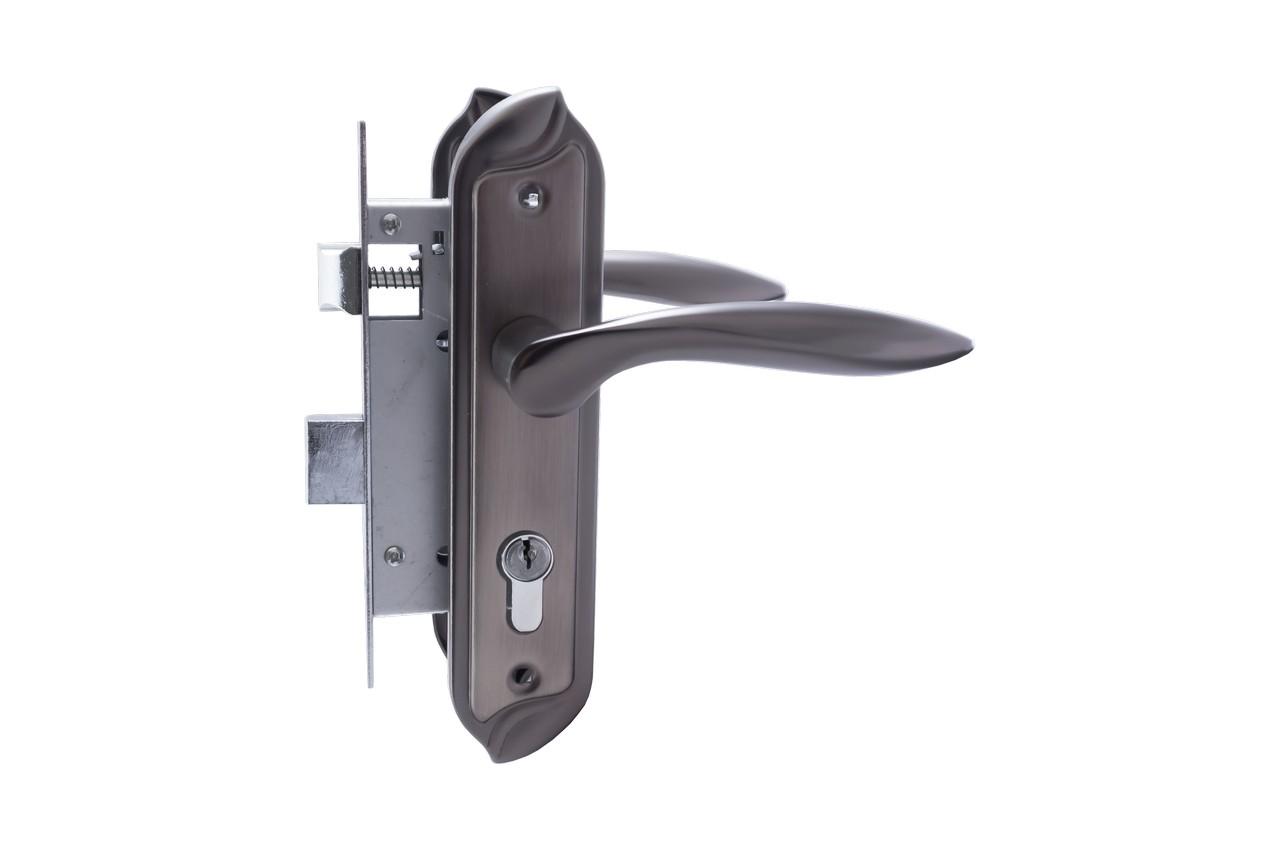 Ручка на планке с корпусом FZB - 58 мм ЕТ-191 GRAFIT