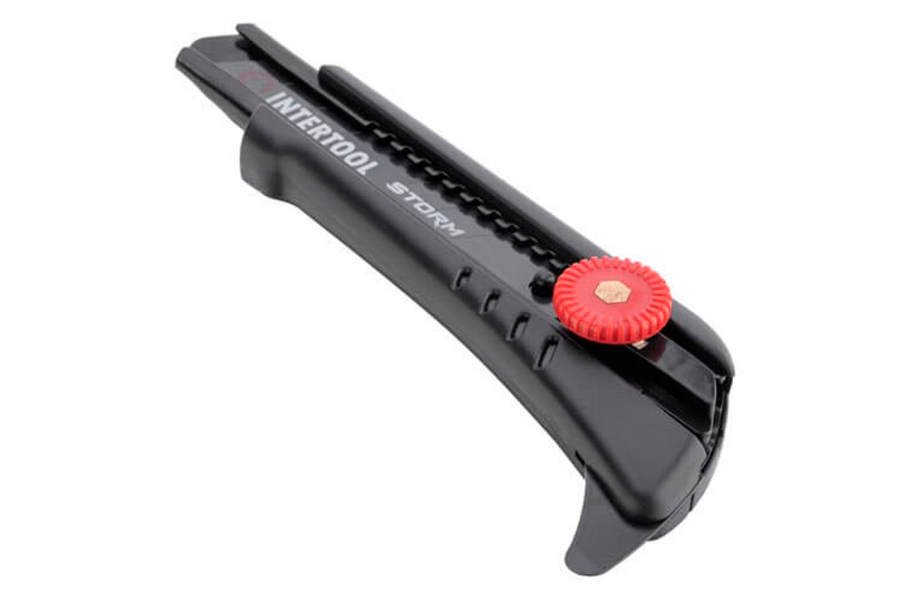 Нож сегментный Intertool-Storm - 18 мм винтовой для линолеума