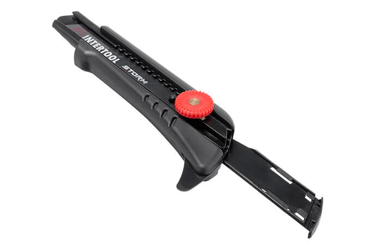 Нож сегментный Intertool-Storm - 18 мм винтовой для линолеума