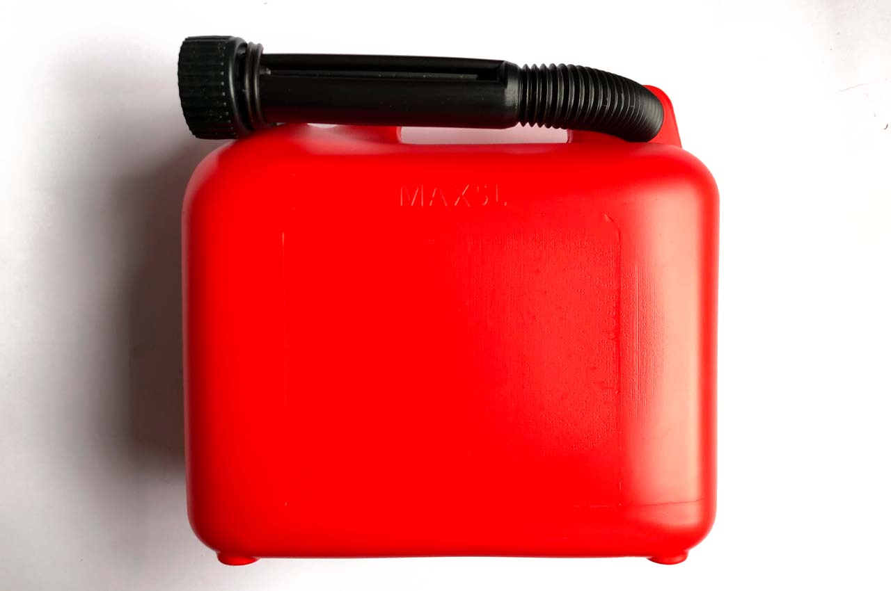 Канистра пластиковая 12 Atelie - 5л с лейкой