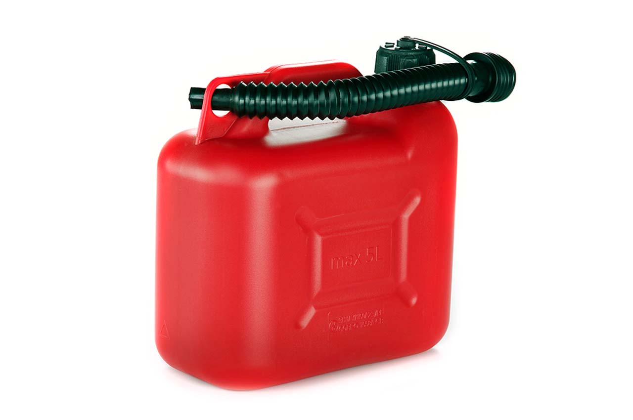 Канистра пластиковая Сила - 5л с лейкой