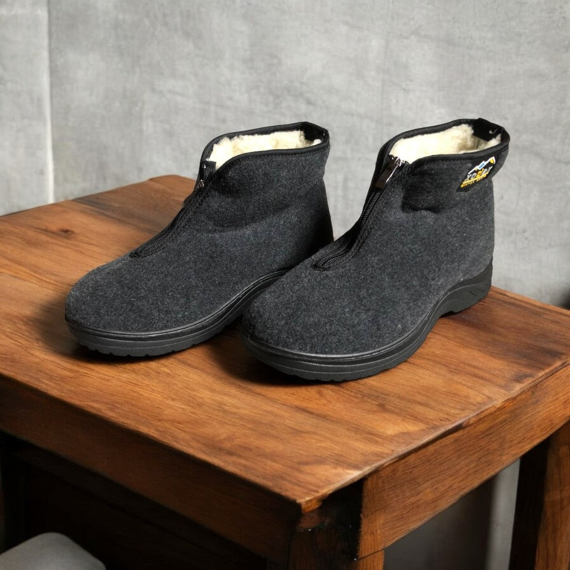 Черевики чоловічі утеплені на застібці 41 розмір, повстяні бурки, домашні чоловічі валянки. Колір: сірий