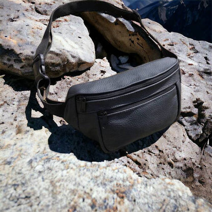 Кожаная качественная бананка мужская - женская сумка, черная сумка из кожи