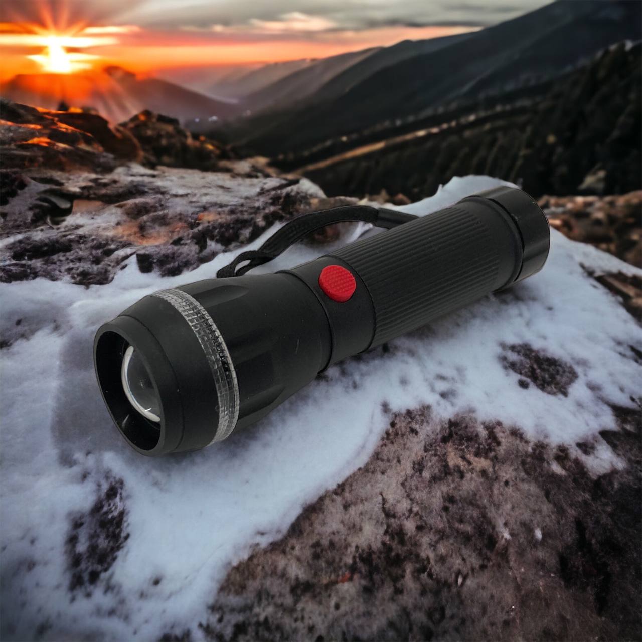 Ручний ліхтарик на батарейках (3хААА) з функцією зуму, кишеньковий міні ліхтар лід ліхтар переносний гарний