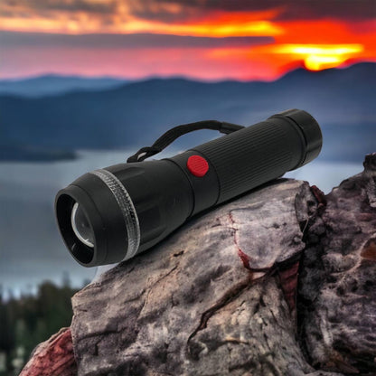 Ручний ліхтарик на батарейках (3хААА) з функцією зуму, кишеньковий міні ліхтар лід ліхтар переносний гарний