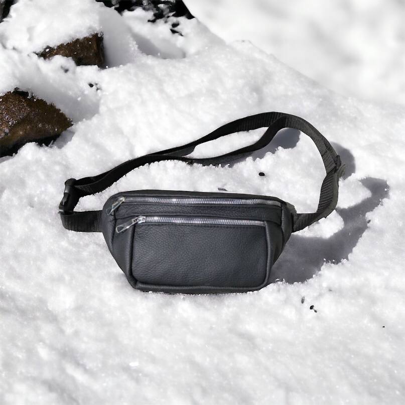 Бананка из натуральной кожи, сумка мужская-женская барсетка черная c серебряным замком