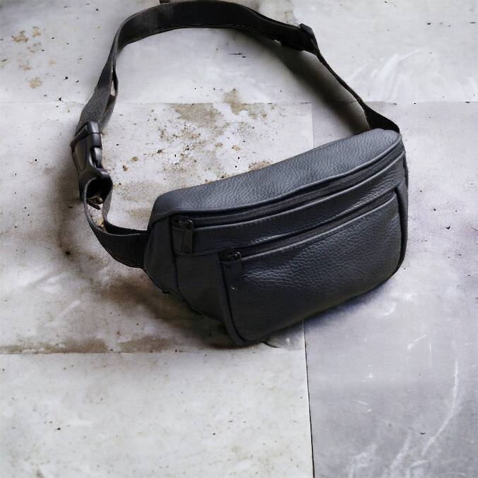 Кожаная качественная бананка мужская - женская сумка, черная сумка из кожи