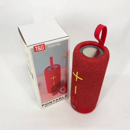 Портативная Bluetooth колонка TG619C FM-радио USB/TF с ремешком, громкая блютуз колонка. Цвет: красный