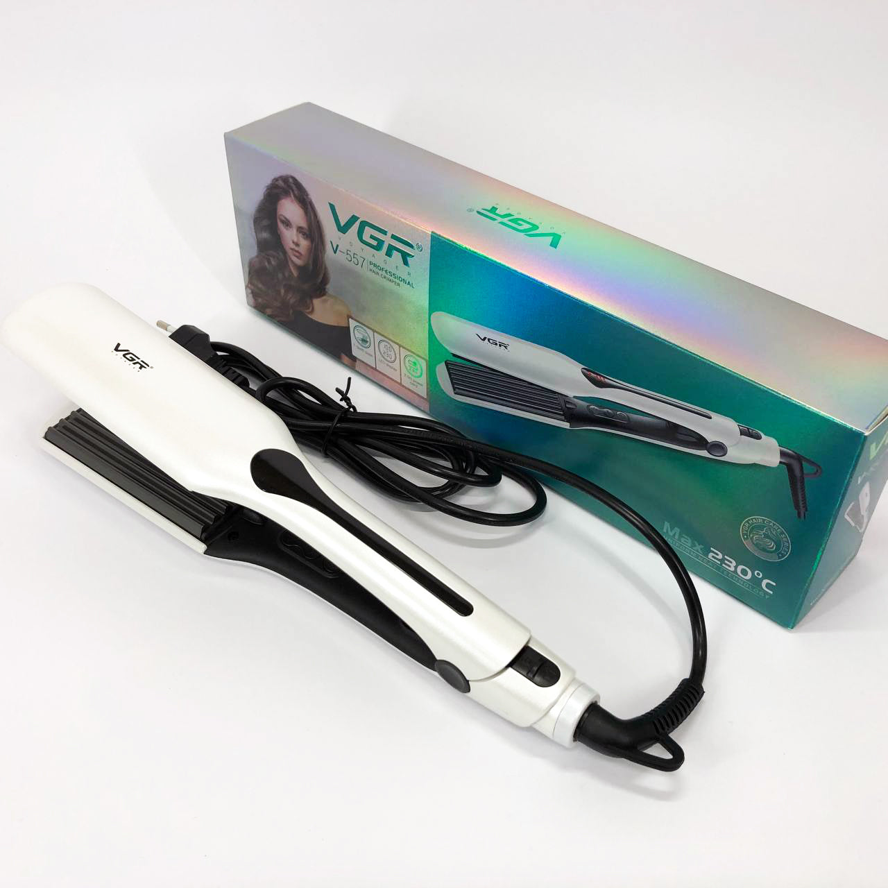 Широкая плойка гофре для прикорневого объема VGR V-557 70 Вт с дисплеем и 14 температурными режимами