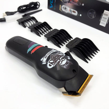 Машинка для стрижки волос и бороды профессиональная VGR V-699 с насадками и LED дисплеем. Цвет: черный