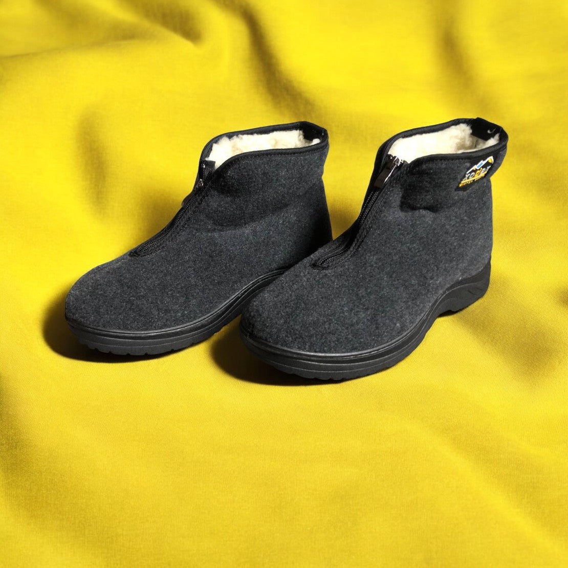 Черевики чоловічі утеплені на застібці 41 розмір, повстяні бурки, домашні чоловічі валянки. Колір: сірий