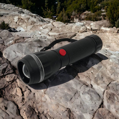 Ручний ліхтарик на батарейках (3хААА) з функцією зуму, кишеньковий міні ліхтар лід ліхтар переносний гарний