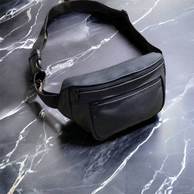 Кожаная качественная бананка мужская - женская сумка, черная сумка из кожи