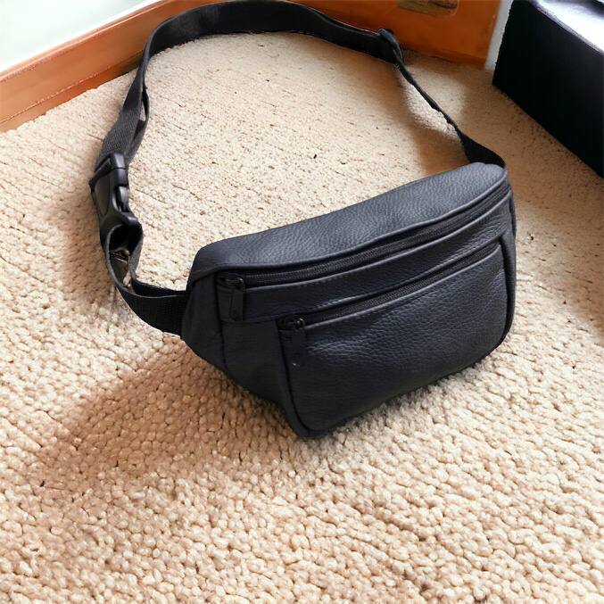 Кожаная качественная бананка мужская - женская сумка, черная сумка из кожи