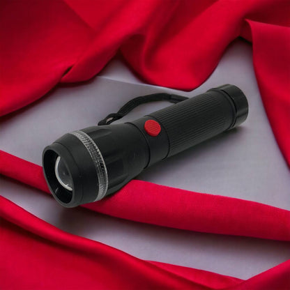 Ручний ліхтарик на батарейках (3хААА) з функцією зуму, кишеньковий міні ліхтар лід ліхтар переносний гарний