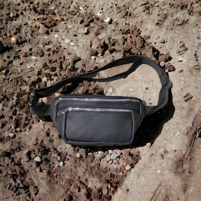 Бананка из натуральной кожи, сумка мужская-женская барсетка черная c серебряным замком