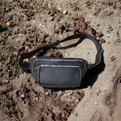 Бананка из натуральной кожи, сумка мужская-женская барсетка черная c серебряным замком