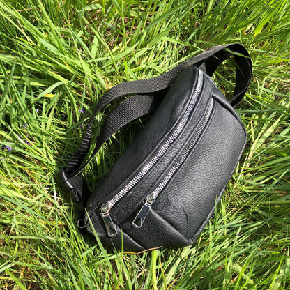 Бананка из натуральной кожи, сумка мужская-женская барсетка черная c серебряным замком