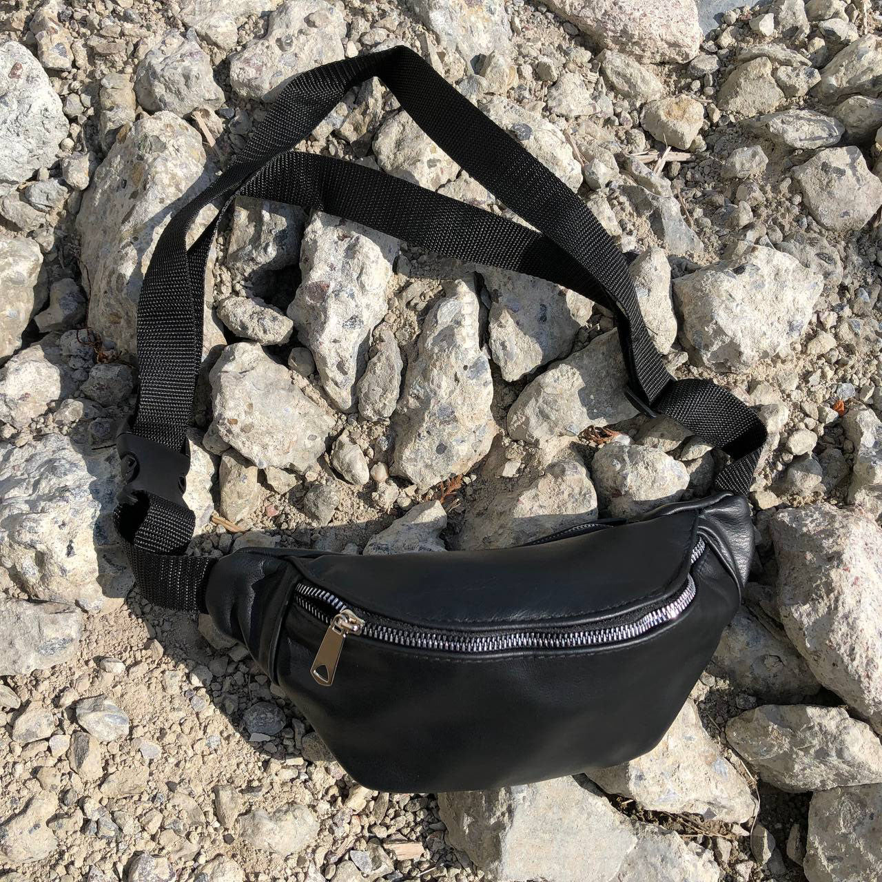 Бананка кожаная. Сумка на пояс из кожи, Универсальная сумка нагрудная, Практичная сумка на пояс