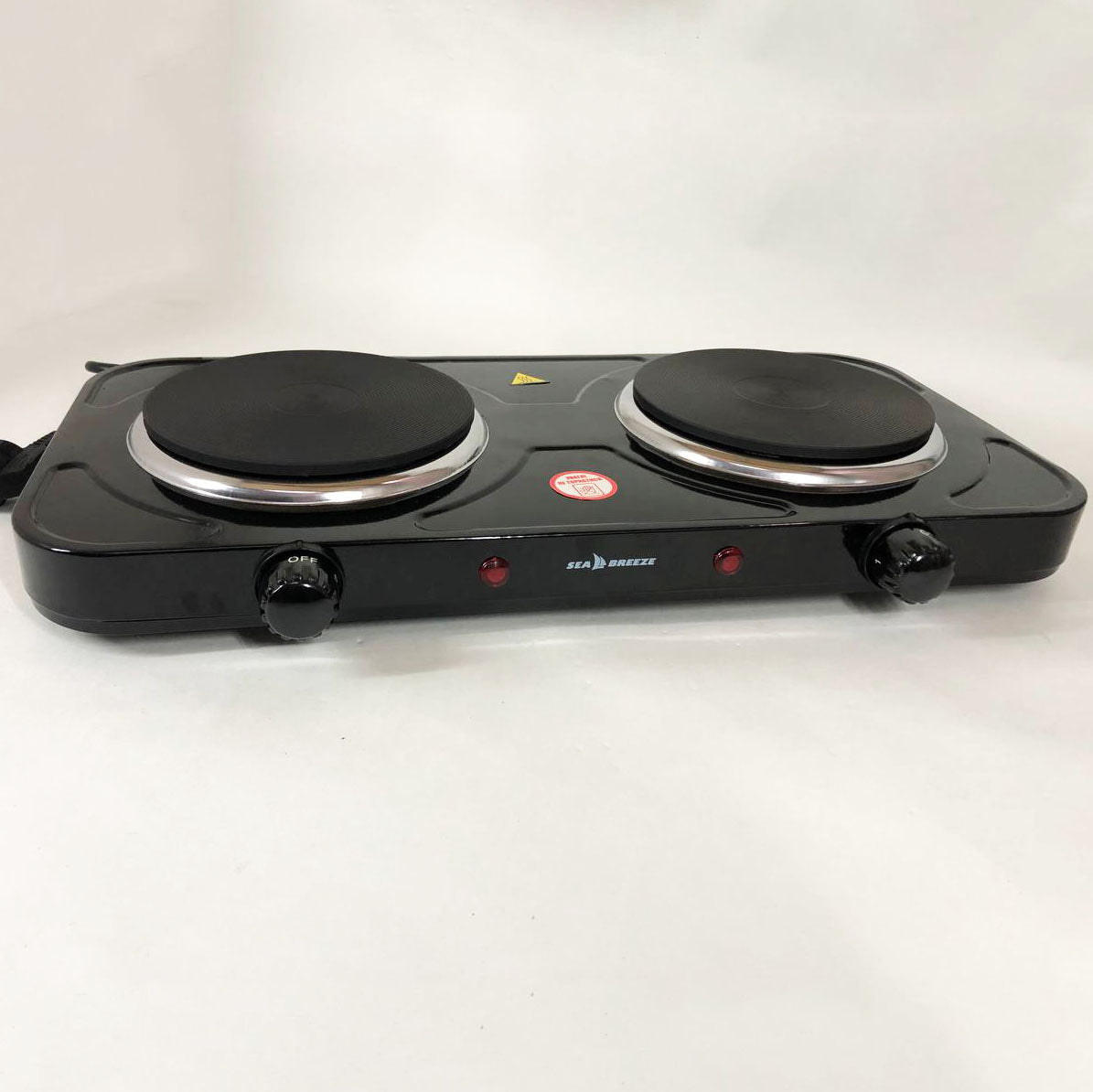 Настольная плита электрическая Sea Breeze SB-064 2000 Вт, переносная настольная электроплита. Цвет: черный