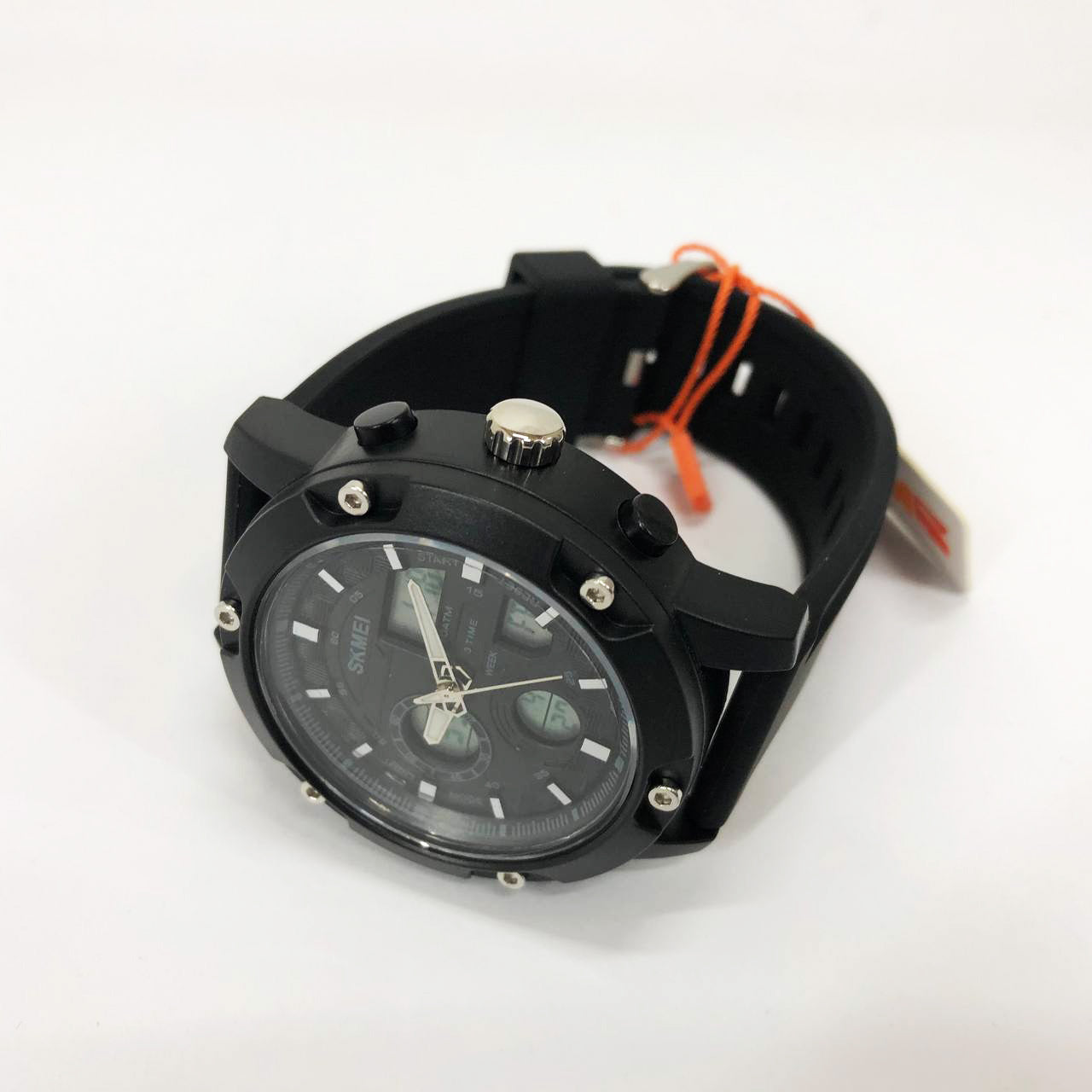 Часы наручные мужские SKMEI 1757BKWT BLACK-WHITE, армейские часы противоударные. Цвет: черный