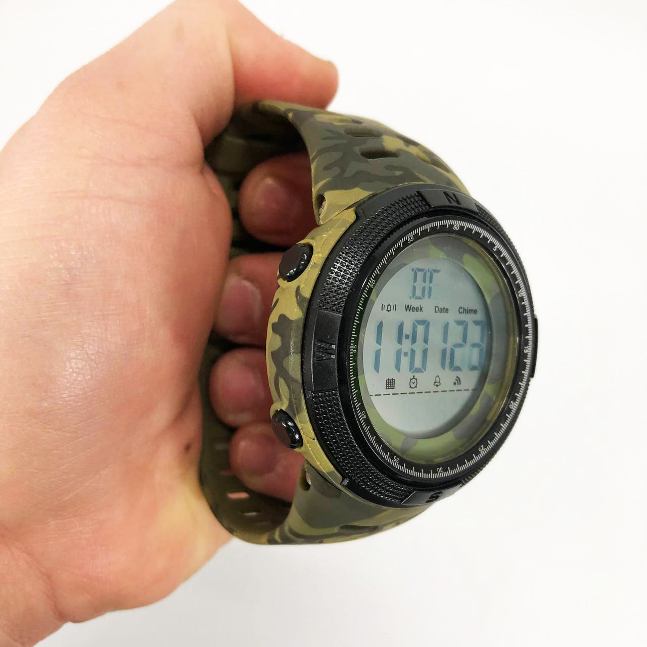 Часы наручные мужские SKMEI 2070CMGNWT ARMY GREEN CAMO. Цвет: камуфляж