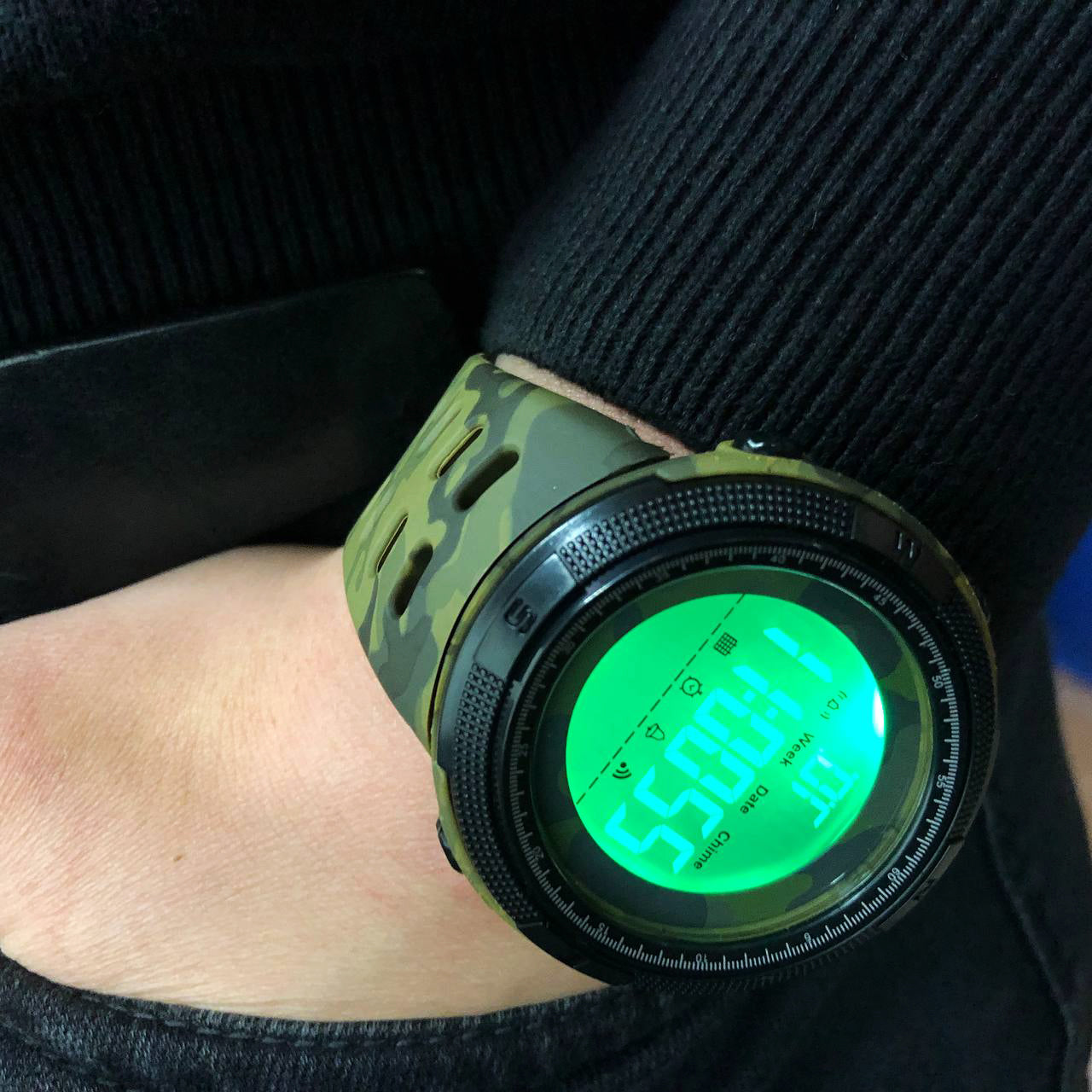 Часы наручные мужские SKMEI 2070CMGNWT ARMY GREEN CAMO. Цвет: камуфляж