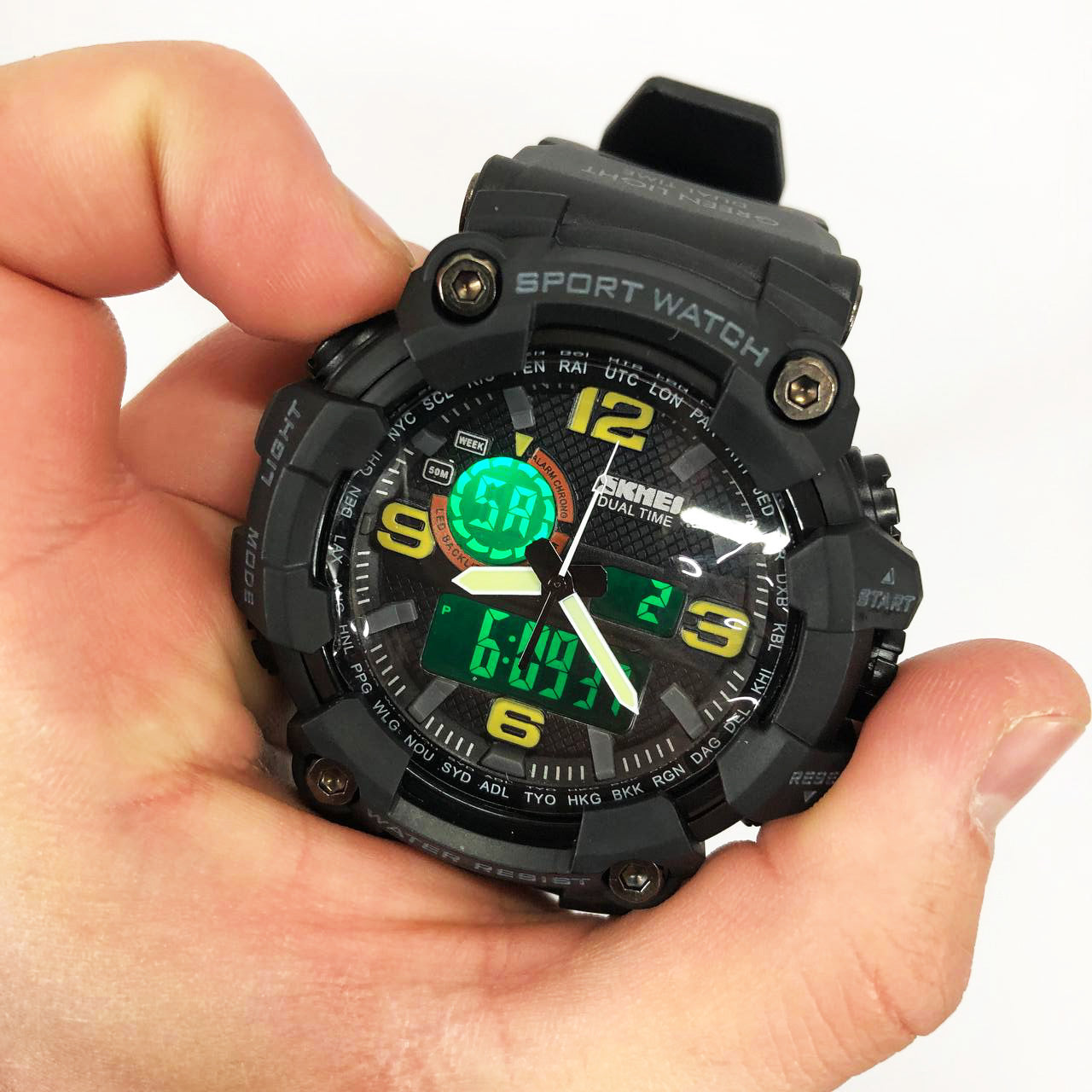 Часы наручные мужские SKMEI 1520BK BLACK, армейские часы противоударные. Цвет: черный