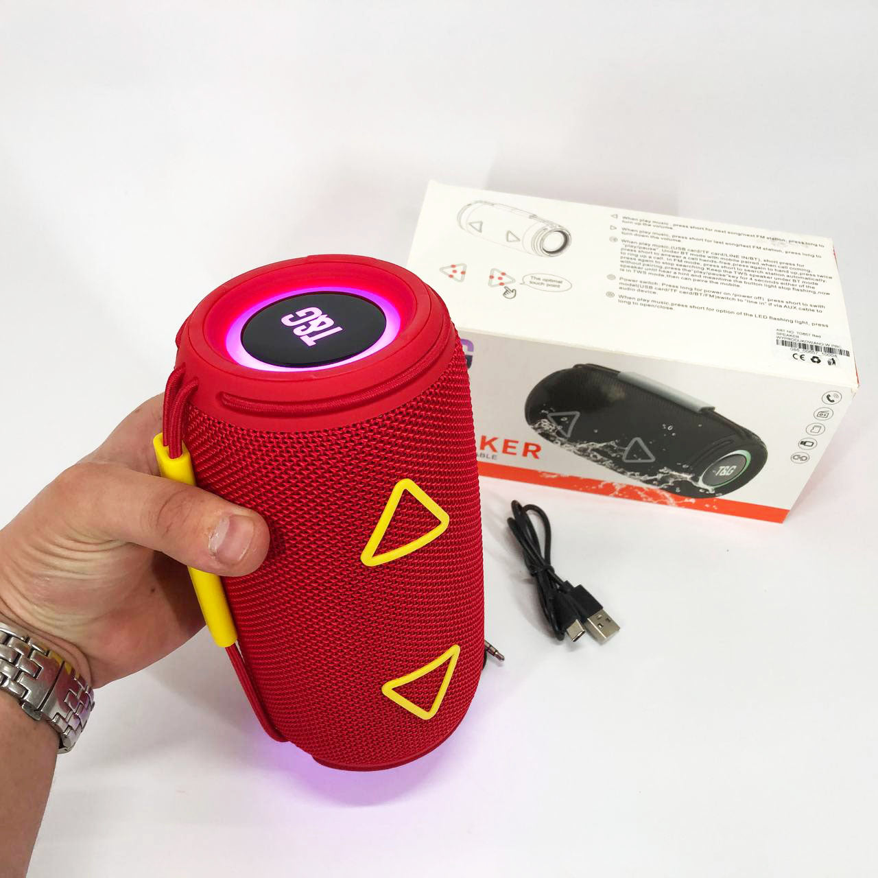 Bluetooth-колонка TG657 с RGB подсветкой 1500 mAh, Беспроводная колонка портативная мощная. Цвет: красный