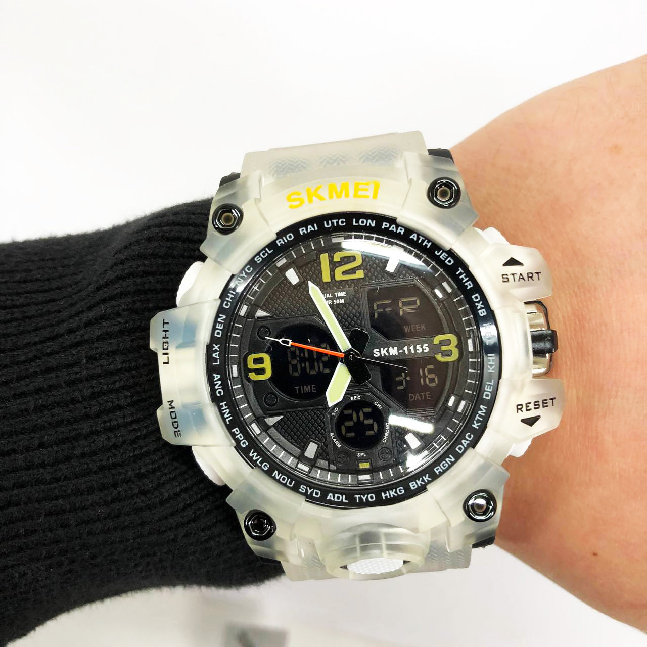 Часы наручные мужские SKMEI 1155BWT, наручные часы для военных, фирменные спортивные часы. Цвет: белый