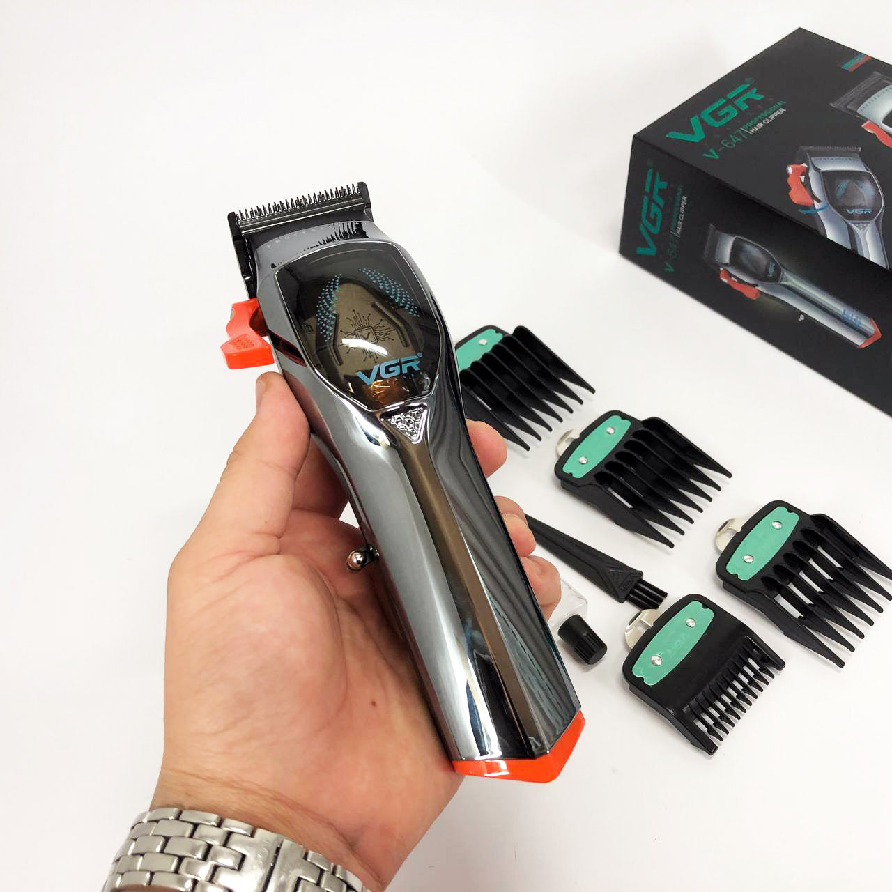 Машинка для стрижки волос VGR V-647 со сменными насадками, Машинка для стрижки для дома