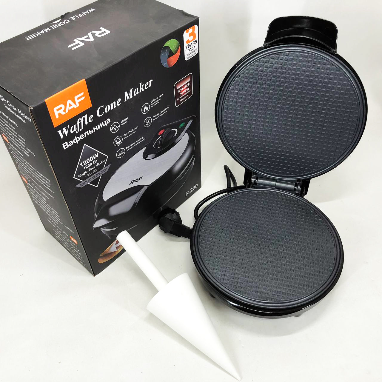 Вафельница электрическая RAF R.220, 1200 Вт с антипригарным покрытием