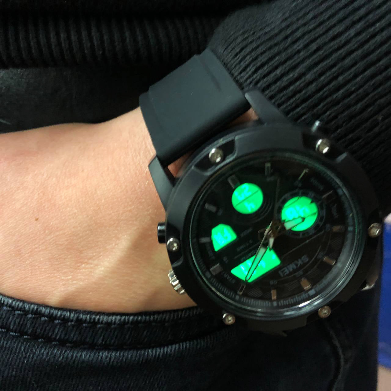 Часы наручные мужские SKMEI 1757BKWT BLACK-WHITE, армейские часы противоударные. Цвет: черный