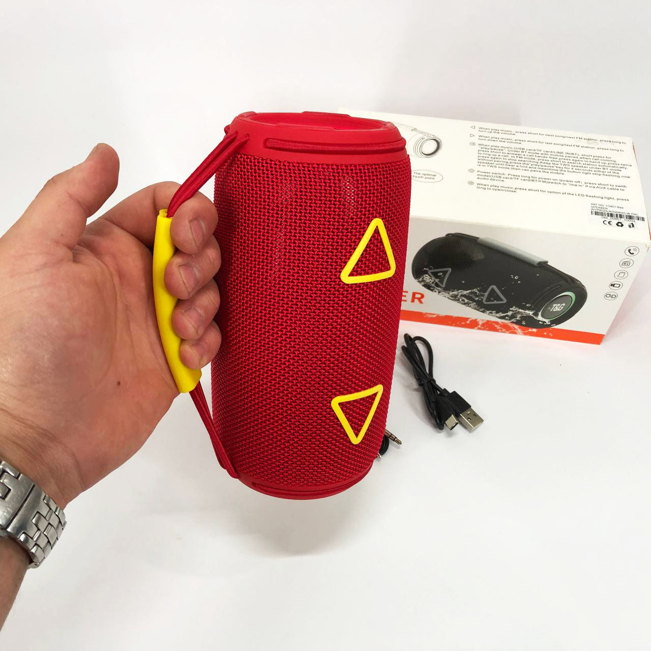 Bluetooth-колонка TG657 с RGB подсветкой 1500 mAh, Беспроводная колонка портативная мощная. Цвет: красный